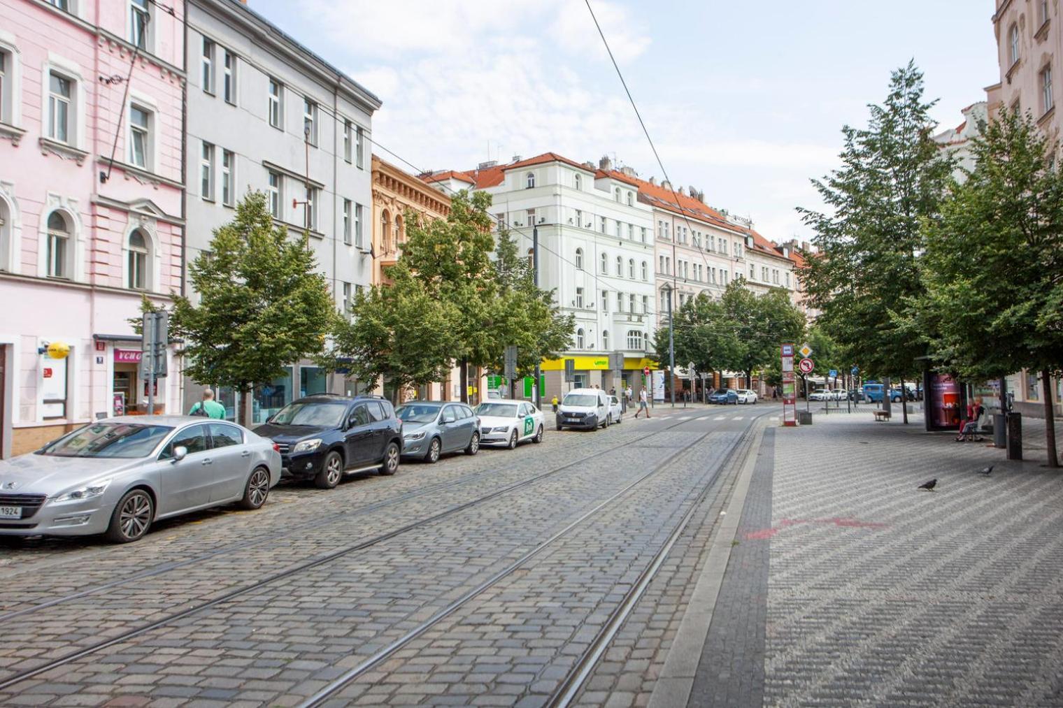 Blueground Vrsovice Furnished Dining Area Prg-13 * Prague